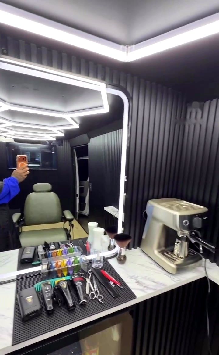 Lux Barbers luxury mobile studio serving Auckland CBD