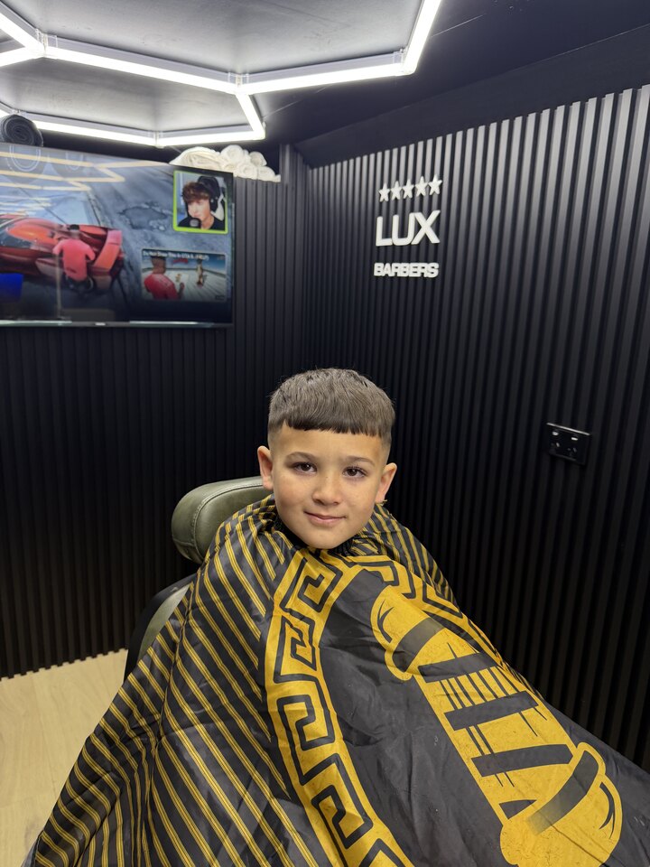 First-class kids' cut in the Lux Barbers studio